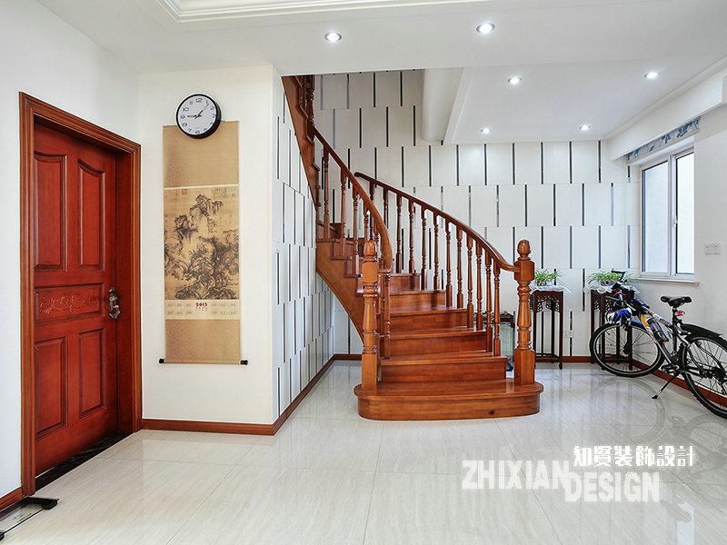 楼梯图片来自上海知贤设计小徐在210平复式演绎双风格混搭的情致的分享