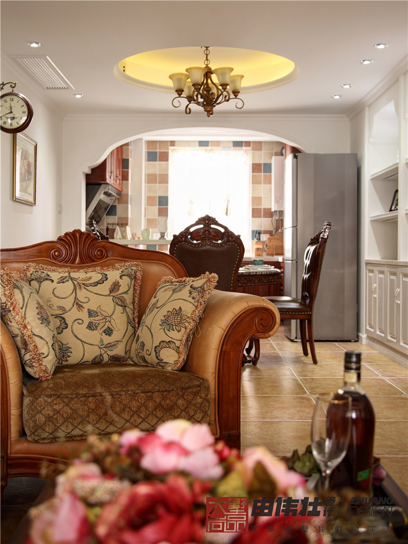 美式乡村 三居 客厅图片来自大墅尚品-由伟壮设计在『檀香小镇』—美式乡村风的分享