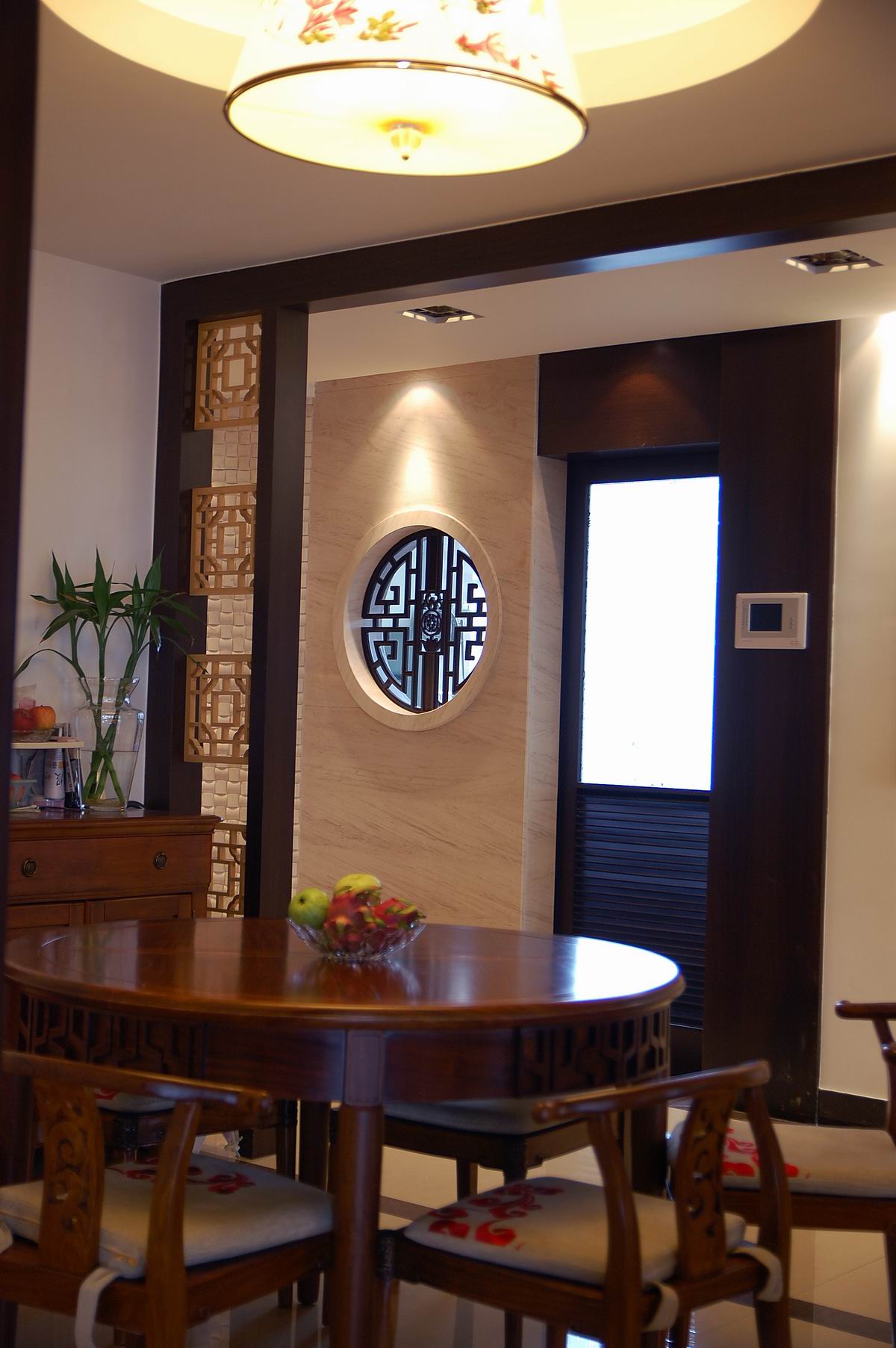 中式 旧房改造 收纳 白领 小资 餐厅图片来自装饰装修-18818806853在逢源花园现代中式的分享