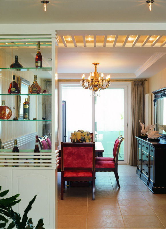 简约 古典 三居 家居 风水 生活 广州装修 设计 室内 客厅图片来自实创装饰集团广州公司在光采照人，有活力，很浪漫。的分享