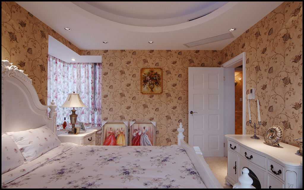 欧式 复式 卧室图片来自宜家宜大亮在亿城堂庭-现代欧式的分享