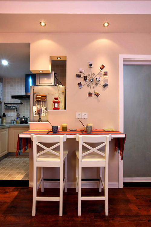 小户型设计 婚房设计 现代简约 开放式厨房 餐厅图片来自上海实创-装修设计效果图在62平小屋超喜庆婚房设计的分享