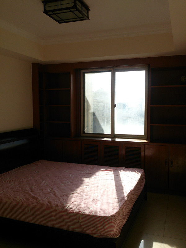 欧式 三居 复式 小资 80后 旧房改造 卧室图片来自xushuguang1983在北漂夫妇120平简欧复式三居实景的分享