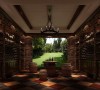 酒窖，设计注重对线条、造型和颜色块面的灵感性运用。托斯卡纳风格是乡村的，简朴的，但更是优雅的，它是建筑与大自然有机结合。强调乡野风情的生态主题和温暖恬静悠闲的田园风情