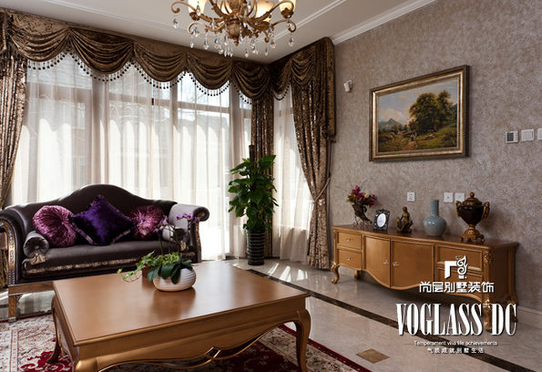 欧式 别墅 装修 客厅图片来自天津尚层装饰张倩在首创国际半岛欧式紫色风情别墅的分享