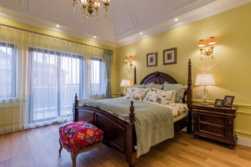 美式 别墅 华侨 白色 顶尖设计 卧室图片来自西安城市人家装饰王凯在243平别墅实景，经典美式风格的分享