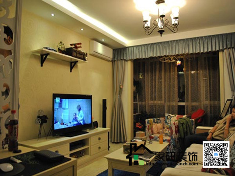 简约 欧式 田园 混搭 二居 别墅 白领 收纳 旧房改造 客厅图片来自上海倾雅装饰有限公司在52平精致装修的分享