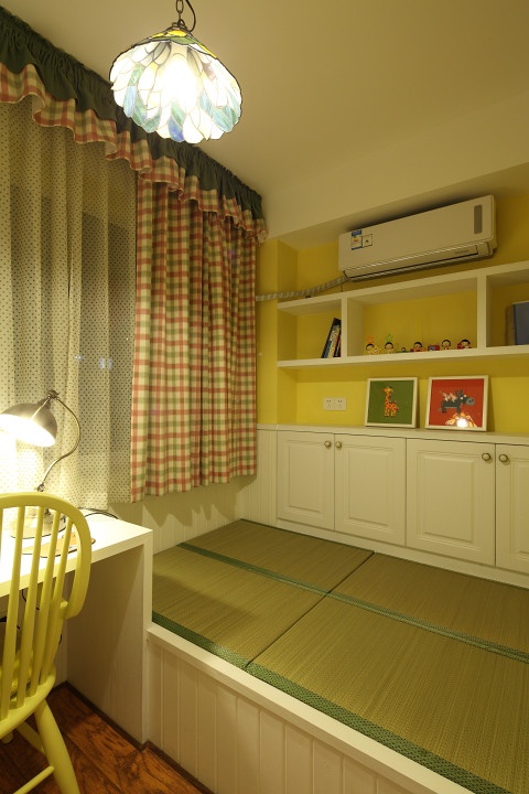 简约 欧式 田园 混搭 二居 三居 客厅 卧室 厨房图片来自上海倾雅装饰有限公司在20万打造的82平米混搭地中海风的分享