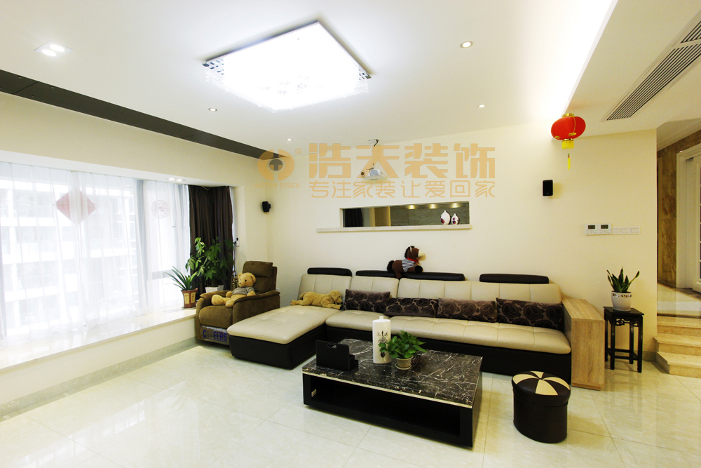 客厅图片来自深圳市浩天装饰在幸福海岸周小姐的分享