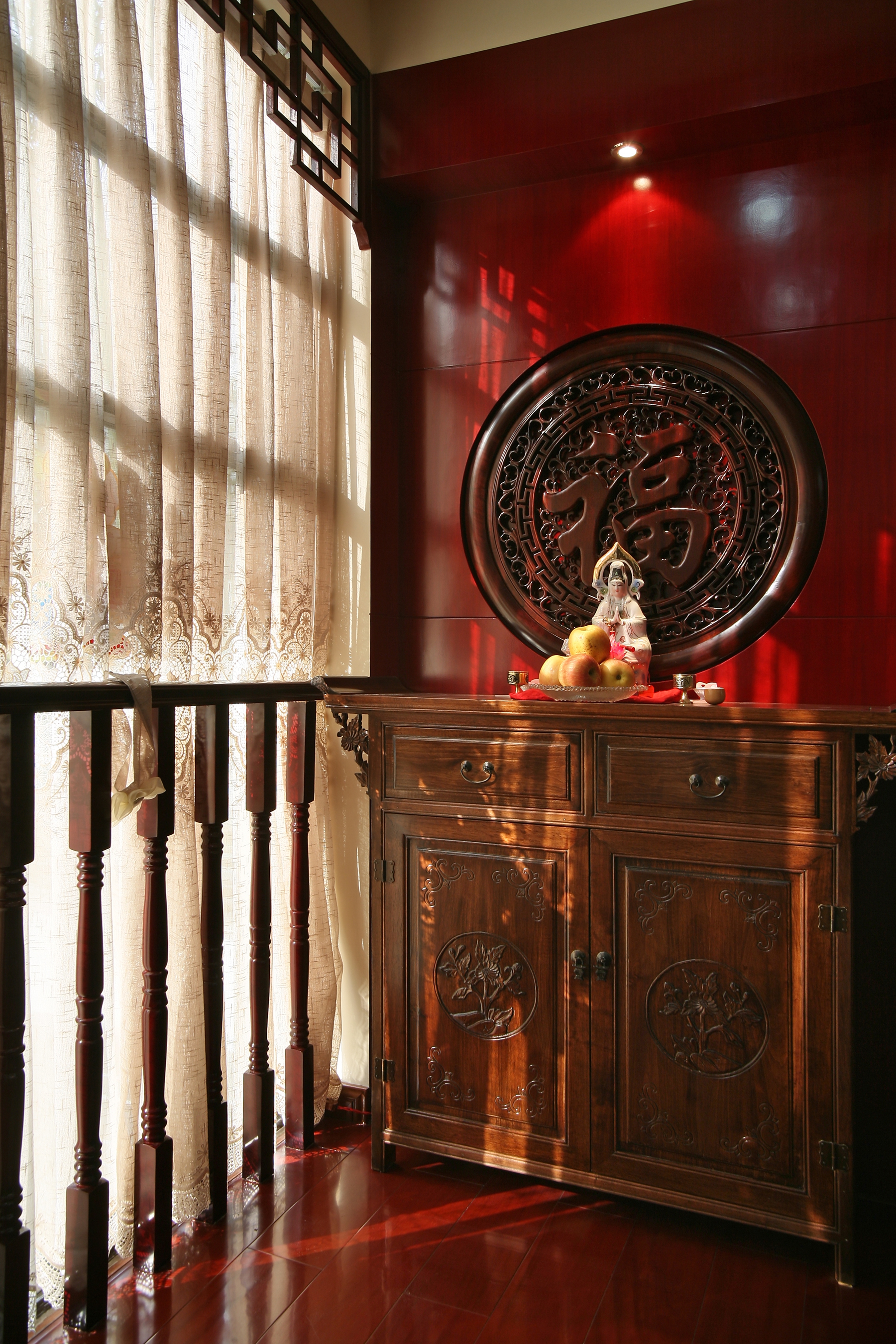 新中式 奢华 古典 别墅 80后 小资 高端 玄关图片来自天津行云创意装饰设计有限公司在檀府的分享