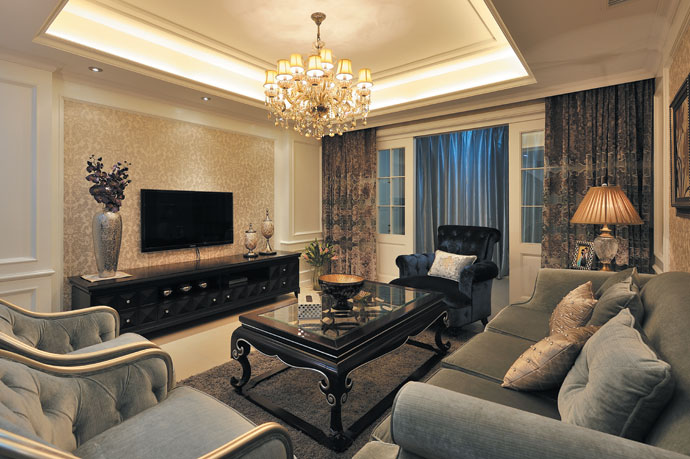 欧式 三居 客厅图片来自合建装饰李世超在傲城尊邸150平欧式的分享