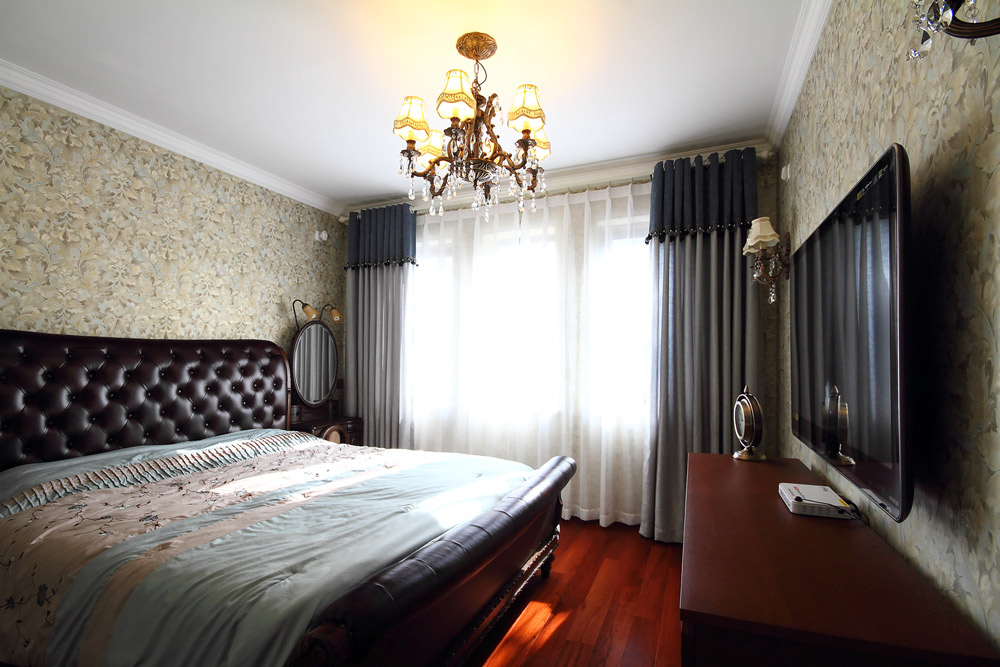 欧式 简约 别墅 卧室图片来自上海知贤设计小徐在大空间上演欧式复古风的分享