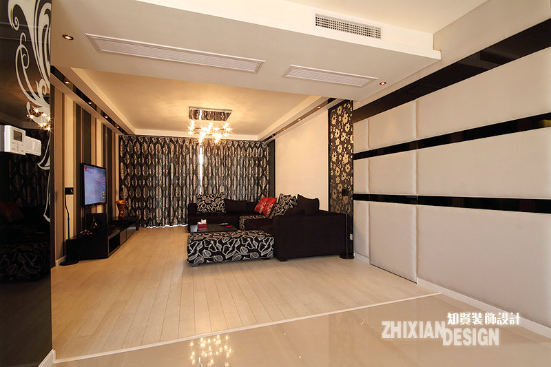 客厅图片来自上海知贤设计小徐在黑白动感演绎富有韵律的家装艺术的分享
