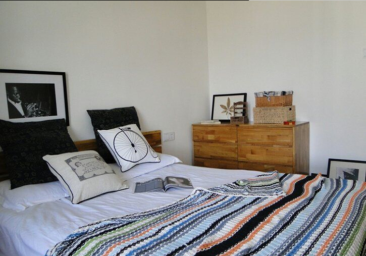 卧室图片来自佰辰生活装饰在DIY设计 原木质朴小窝的分享
