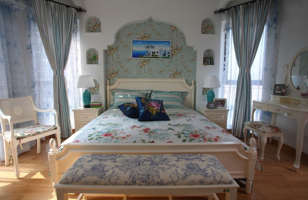 地中海 二居 三居 别墅 白领 收纳 旧房改造 80后 小资 卧室图片来自周楠在90平米三居地中海风格的分享