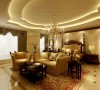 色彩鲜艳的布艺沙发，都是欧式客厅里的主角