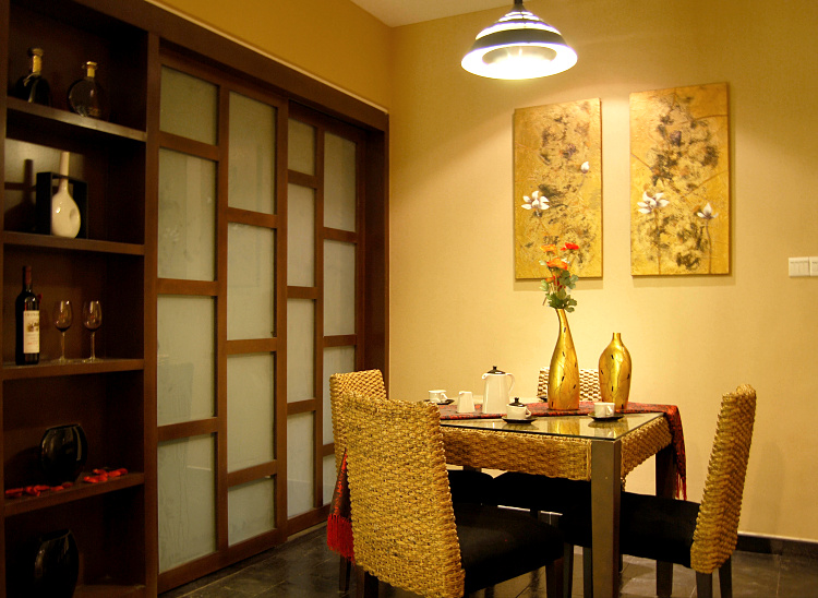 经典中式 传统 温馨 舒适 稳重 餐厅图片来自成都生活家装饰在经典中式风格的分享