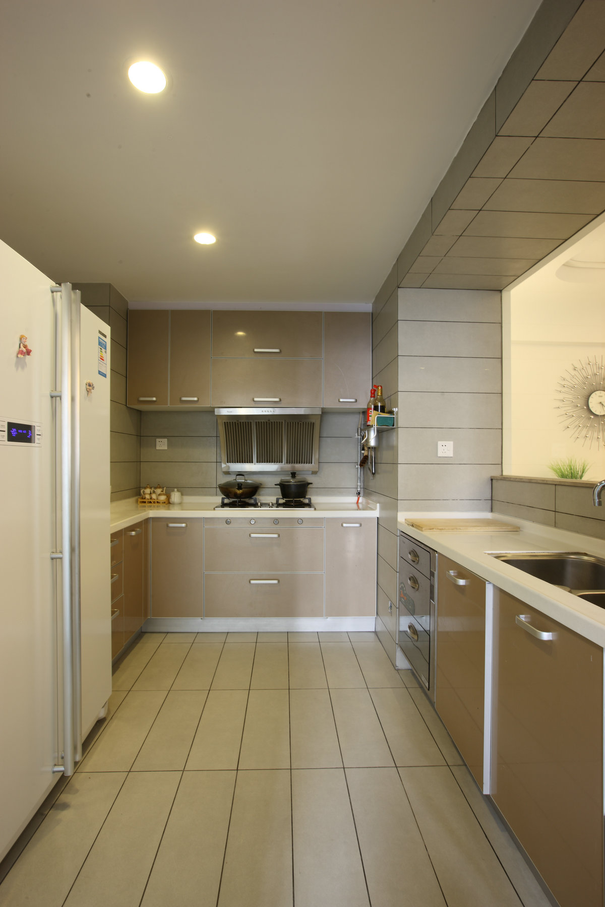 二居 厨房图片来自实创装饰晶晶在誉品谷水湾123平现代风格设计的分享