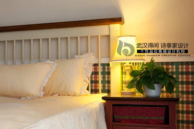 卧室图片来自得间诗享家设计在沁田悠悠香的分享