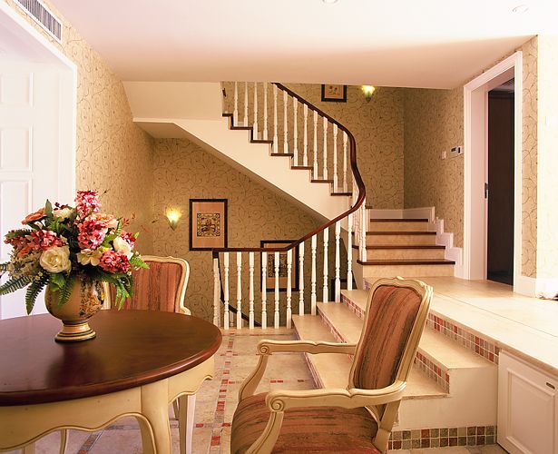 别墅 楼梯图片来自尚层别墅设计在阿凯迪亚乡村雅居的清新气质的分享