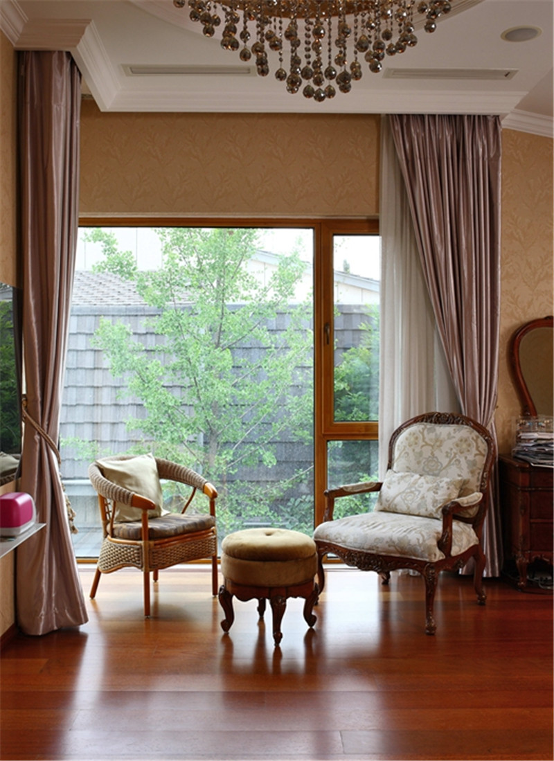 别墅 简约 欧式 现代风格 卧室图片来自尚层装饰张迪在龙湾别墅650平欧式风格华丽来袭的分享