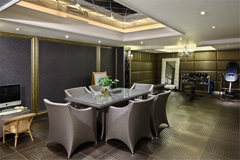 别墅 简约 欧式 现代风格 餐厅图片来自尚层装饰张迪在龙湾别墅650平欧式风格华丽来袭的分享