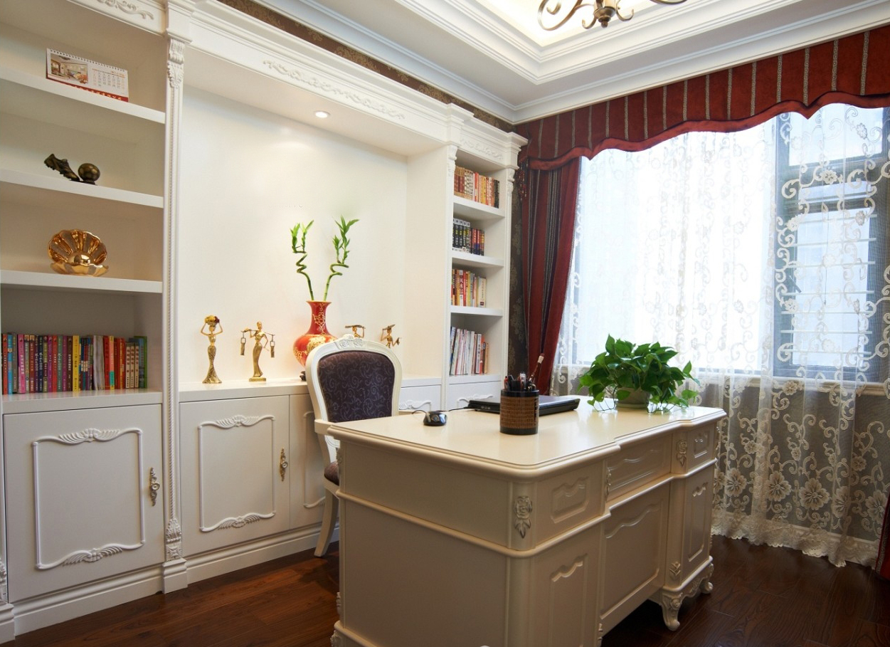 奢华 豪华 温馨 舒适 欧式风格 书房图片来自成都生活家装饰在140平欧式奢华3居室的分享