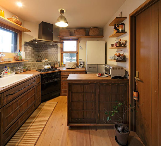 日式 原木 别墅 白领 收纳 旧房改造 80后 小资 厨房图片来自周楠在日式原木风情的分享