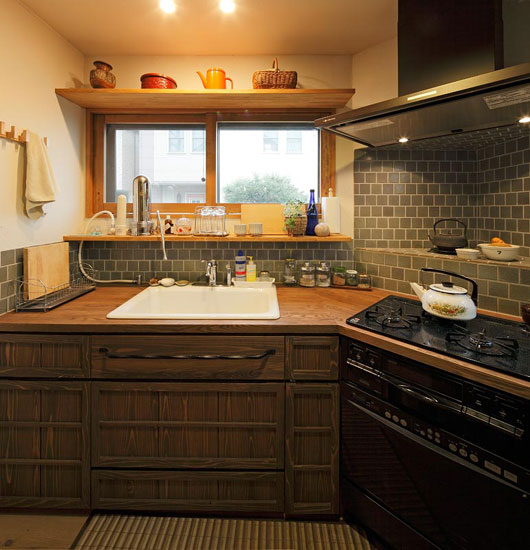 日式 原木 别墅 白领 收纳 旧房改造 80后 小资 厨房图片来自周楠在日式原木风情的分享