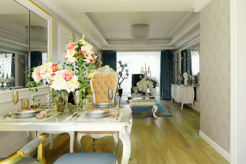 地中海 金晨嘉园 客厅图片来自沪上名家装饰在浪漫新古典--金晨嘉园实景的分享