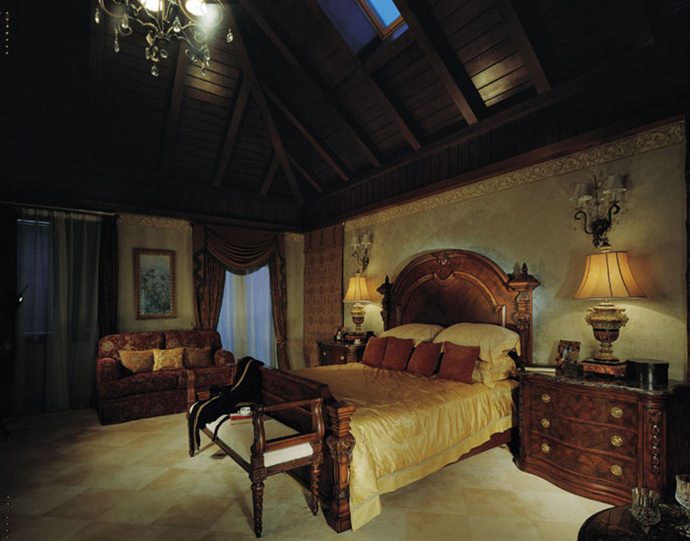 卧室图片来自成都生活家装饰在104平奢华古典美式风格3居室的分享