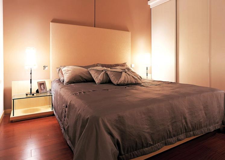 简约 卧室图片来自今朝装饰老房专线在老房翻新，75平，现代简约风的分享