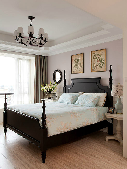 卧室图片来自成都生活家装饰在110美式温馨风格三居的分享