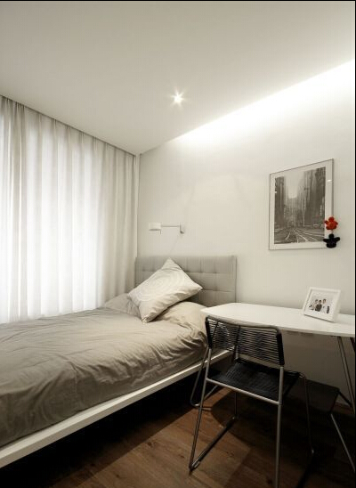 卧室图片来自佰辰生活装饰在114平设计师经典美宅的分享