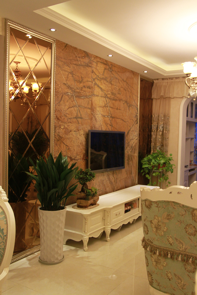 二居 简欧 白领 小资 客厅图片来自成都生活家装饰在95平米2居室简欧风情的分享