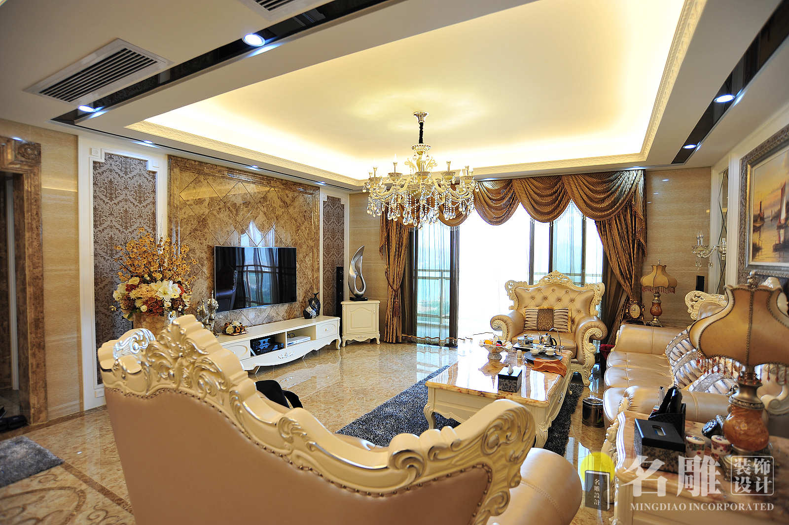 欧式 四居 豪华不俗气 舒适、温馨 品质、典雅 客厅 客厅图片来自广州名雕装饰在欧式豪华的分享
