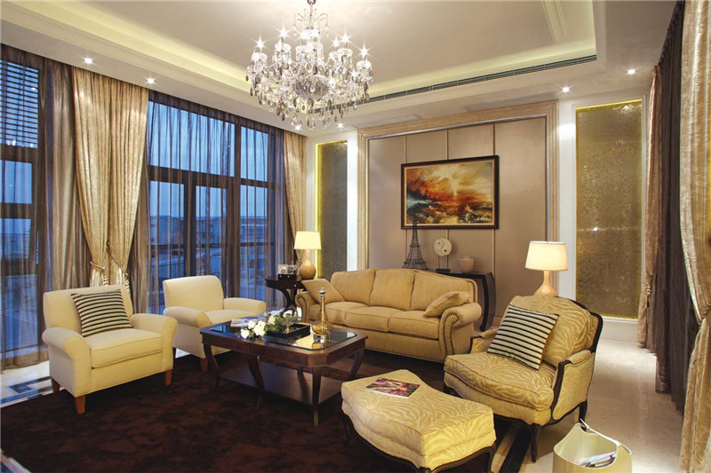 客厅图片来自石俊全在高雅而和谐的新古典风的分享