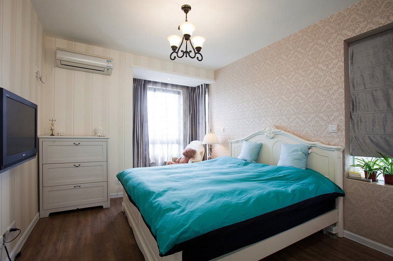 卧室图片来自周海真在110平米  美式混搭风格的分享