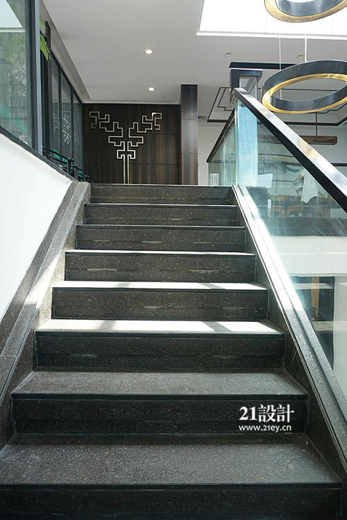 工装 现代 私人会所 楼梯图片来自21纯设计在21设计-启十-工装设计的分享