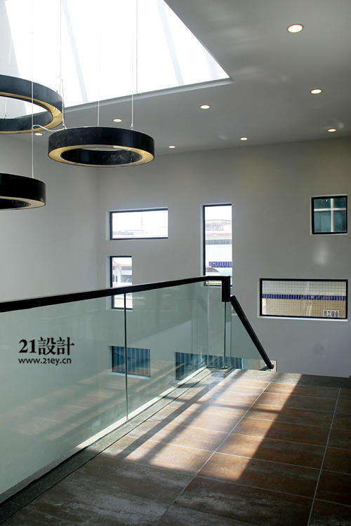 工装 现代 私人会所 楼梯图片来自21纯设计在21设计-启十-工装设计的分享
