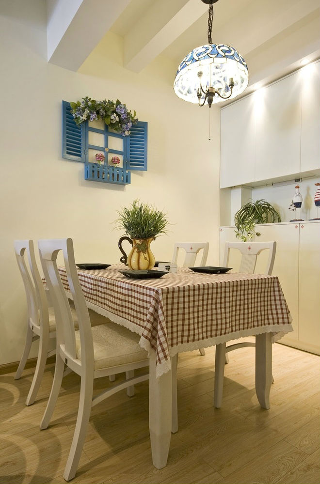 地中海 日升装饰 中铁瑞园 餐厅图片来自装修设计芳芳在中铁瑞园的分享