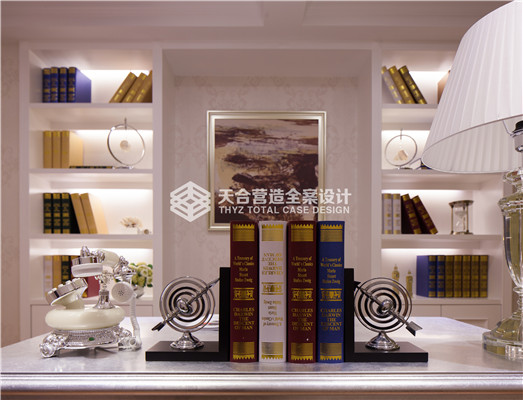 武汉装修 南湖半岛 样板间 新古典 书房图片来自武汉天合营造设计在南湖半岛样板间实景图-新古典风的分享