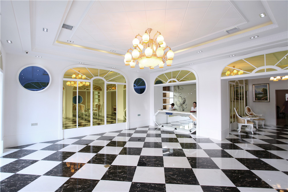 欧式 白领 80后 客厅图片来自长沙金煌装饰在奢华欧式尚御尊城的分享