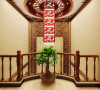 本方案以新中式风格为主，中国传统的室内设计融合了庄重与优雅双重与优雅双重气质。新中式风格更多的利用了后现代手法，把传统的结构形式通过重新设计组合以另一种民族特色的标志符号出现。