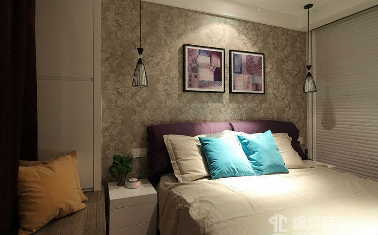 简约 二居 卧室图片来自小兵无敌在80平米两居室淳朴简约型的分享