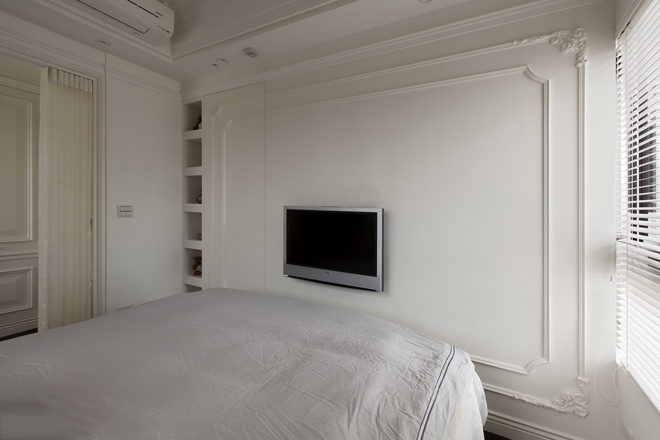 卧室图片来自刘成成在欧式二居 • 66平米的浪漫窝的分享