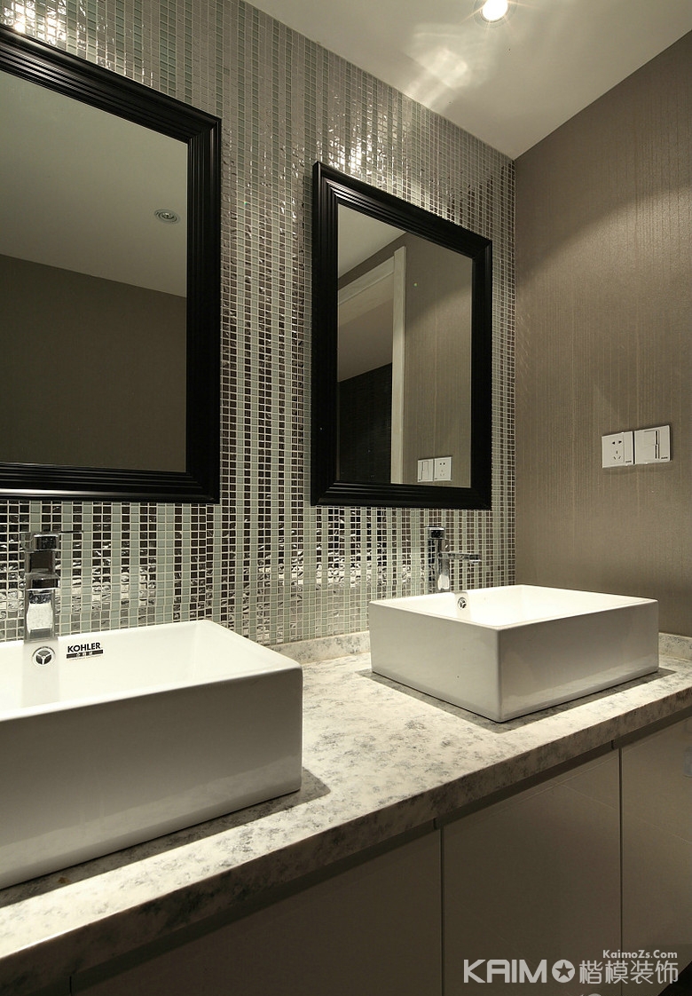 现代 简约 三室二厅 豪华 不奢华 卫生间图片来自1043284585x在龙湖三千里的分享