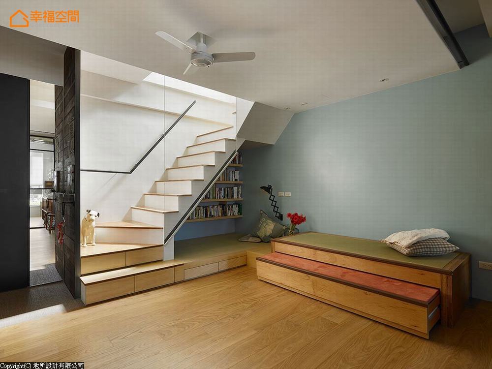 混搭 三居 旧房改造 楼梯图片来自幸福空间在老少皆宜  142平童趣复古好感居的分享