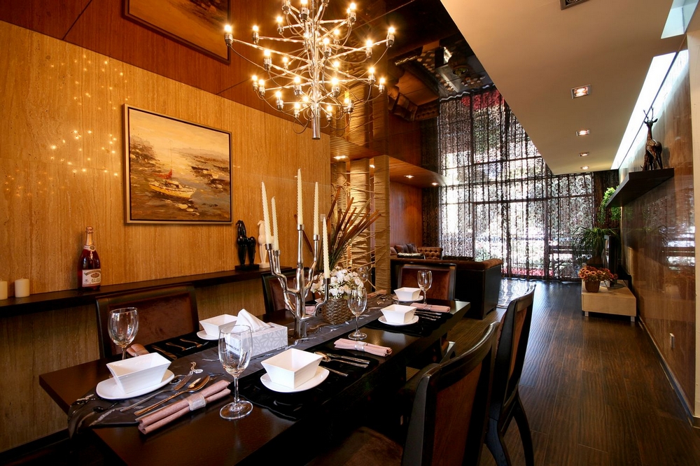 简约 欧式 收纳 80后 小资 餐厅图片来自北京装修设计o在紫禁尚品别墅设计的混搭奢华的分享