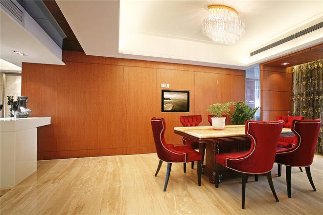 餐厅图片来自家装大管家在精致舒适生活 110平欧式奢华3居的分享